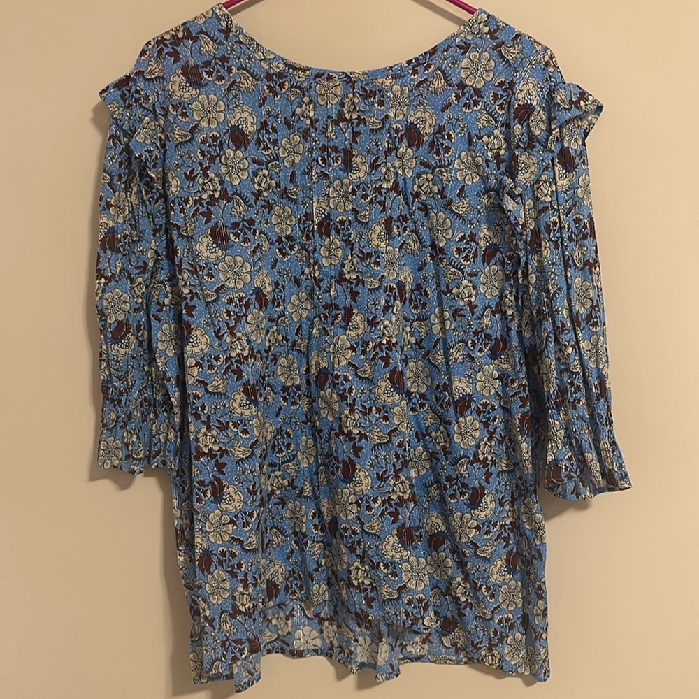 XXL blouse from the Loft.